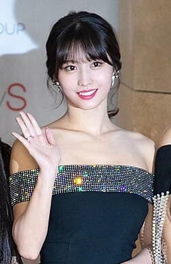 Editorial gallery of Momo (TWICE) styled in true summer outfits mixing navy, raspberry, and soft lavender, highlighting powder blue, soft lilac, rose quartz, silvery sage, and midnight plum.