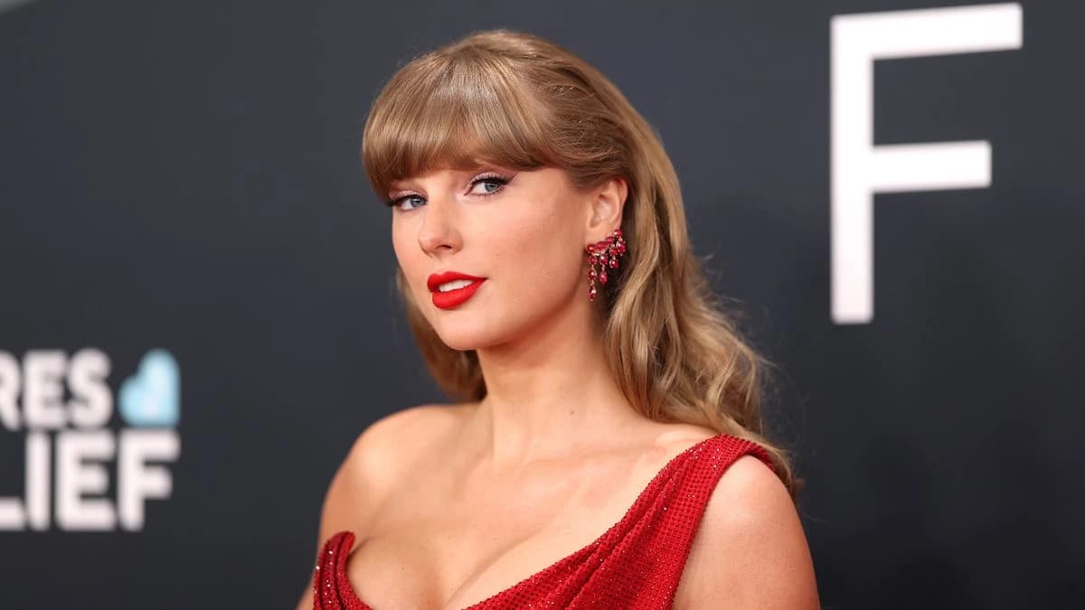 Editorial gallery of Taylor Swift styled in misty blue and lavender ensembles accented with silver sparkle, highlighting powder blue, icy pink, lavender, soft navy, and sterling silver.