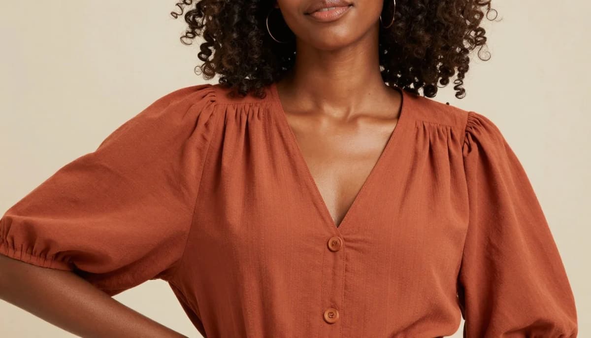 How to wear best colors for black skin | match your undertone first — pairing terracotta, saffron yellow, warm bronze near the face