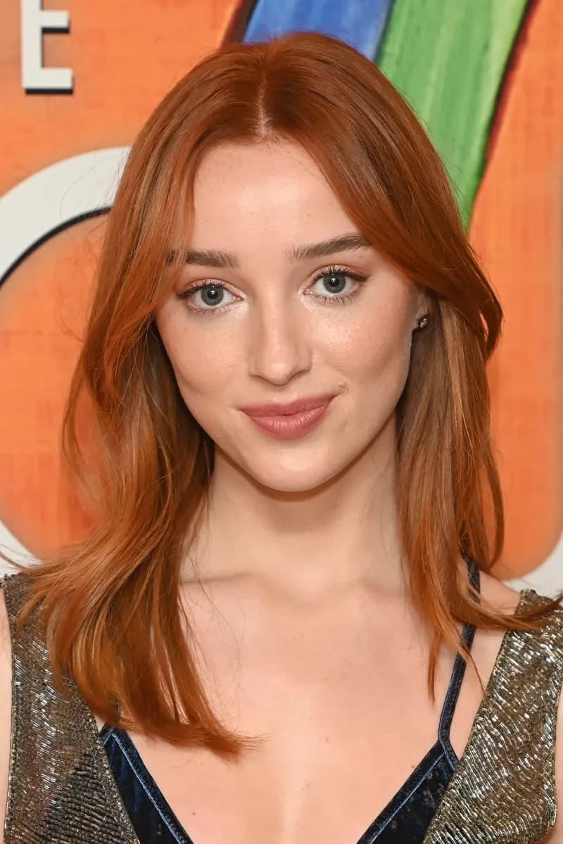 Phoebe Dynevor — Warm Spring styling | Palette Hunt Editorial gallery of Phoebe Dynevor styled in warm spring looks packed with coral, turquoise, and golden accents, highlighting papaya orange, sunny marigold, aqua turquoise, creamy ivory, and rose gold.