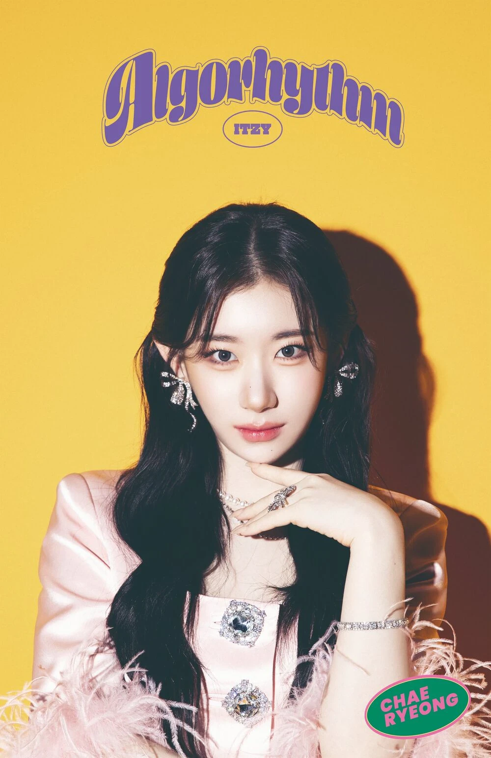 Chaeryeong (ITZY) color palette inspiration