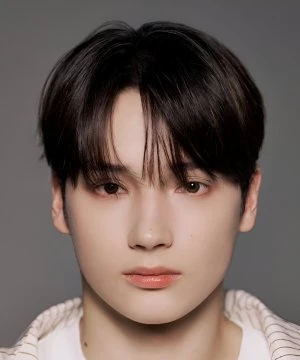 Huening Kai (TXT) color palette inspiration
