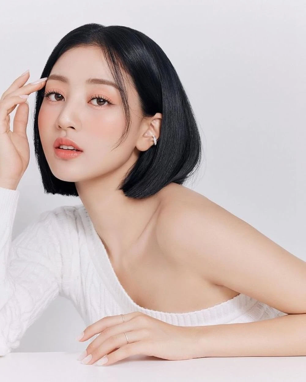 Jihyo (TWICE) color palette inspiration