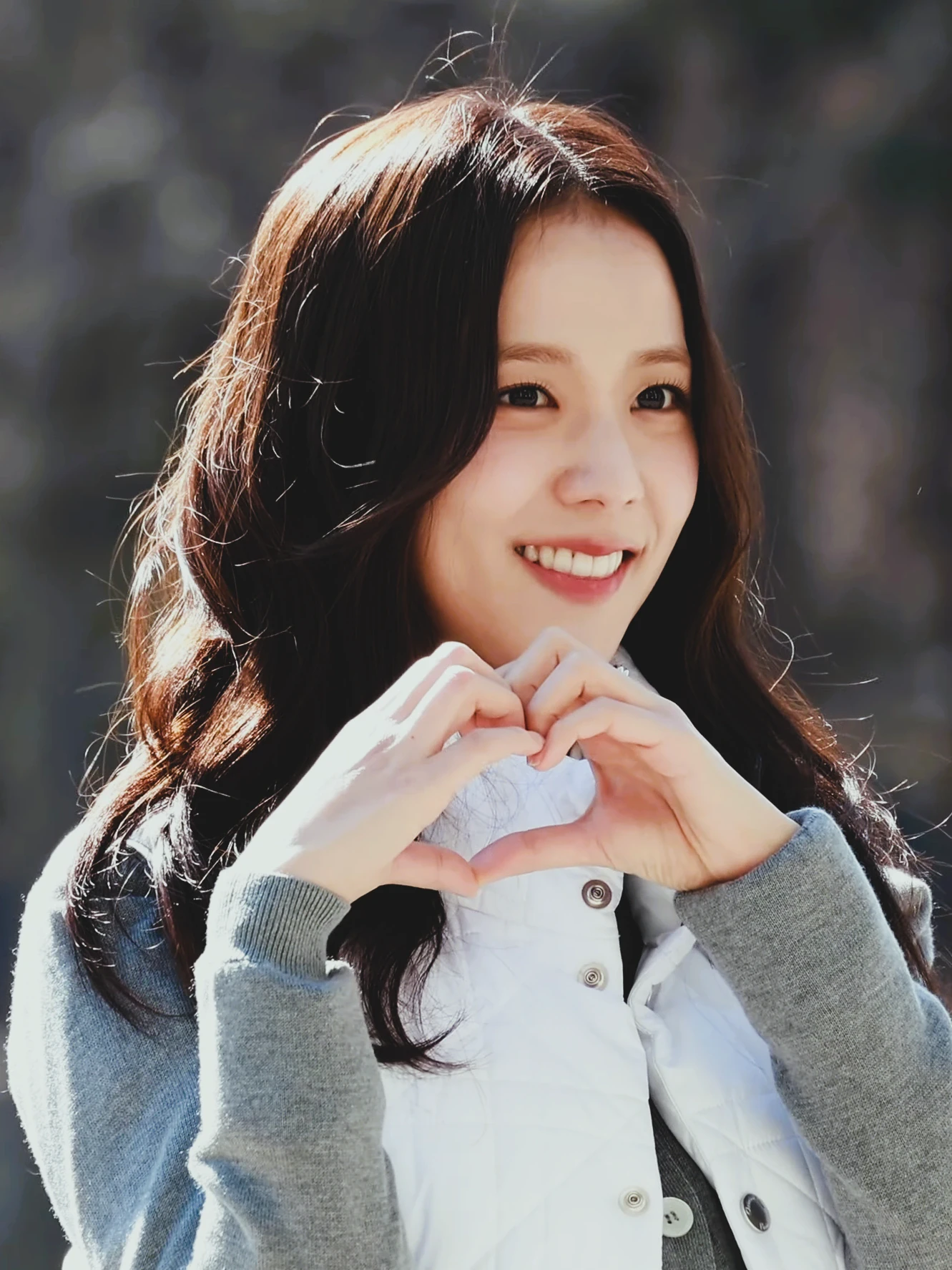 Jisoo (BLACKPINK) color palette inspiration