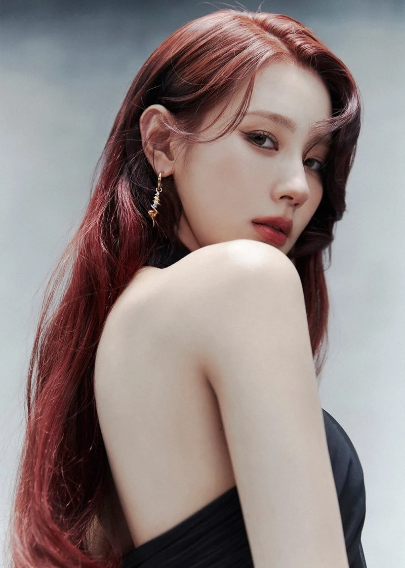 Miyeon ((G)I-DLE) color palette inspiration