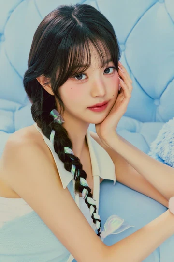 Wonyoung (IVE) color palette inspiration